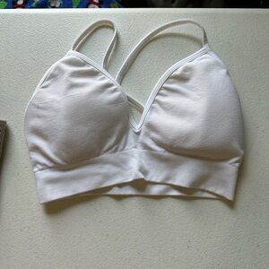 BuffBunny Plunge Seamless Sport Bra in White